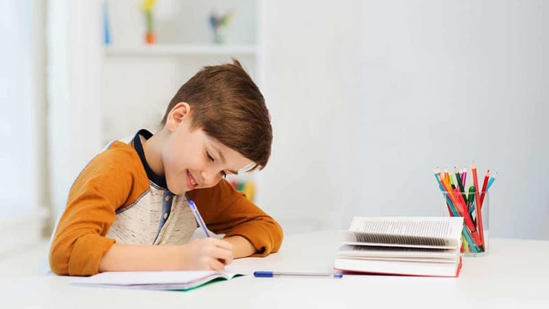 دبستان غیردولتی پسرانه بلال رزن: محیطی امن و پویا برای رشد فرزندان شما